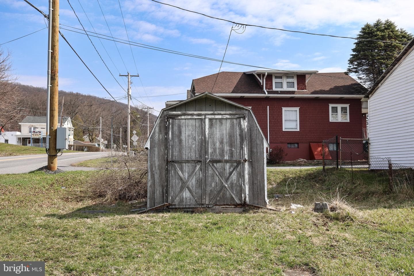 402 Catherine Street photo 26