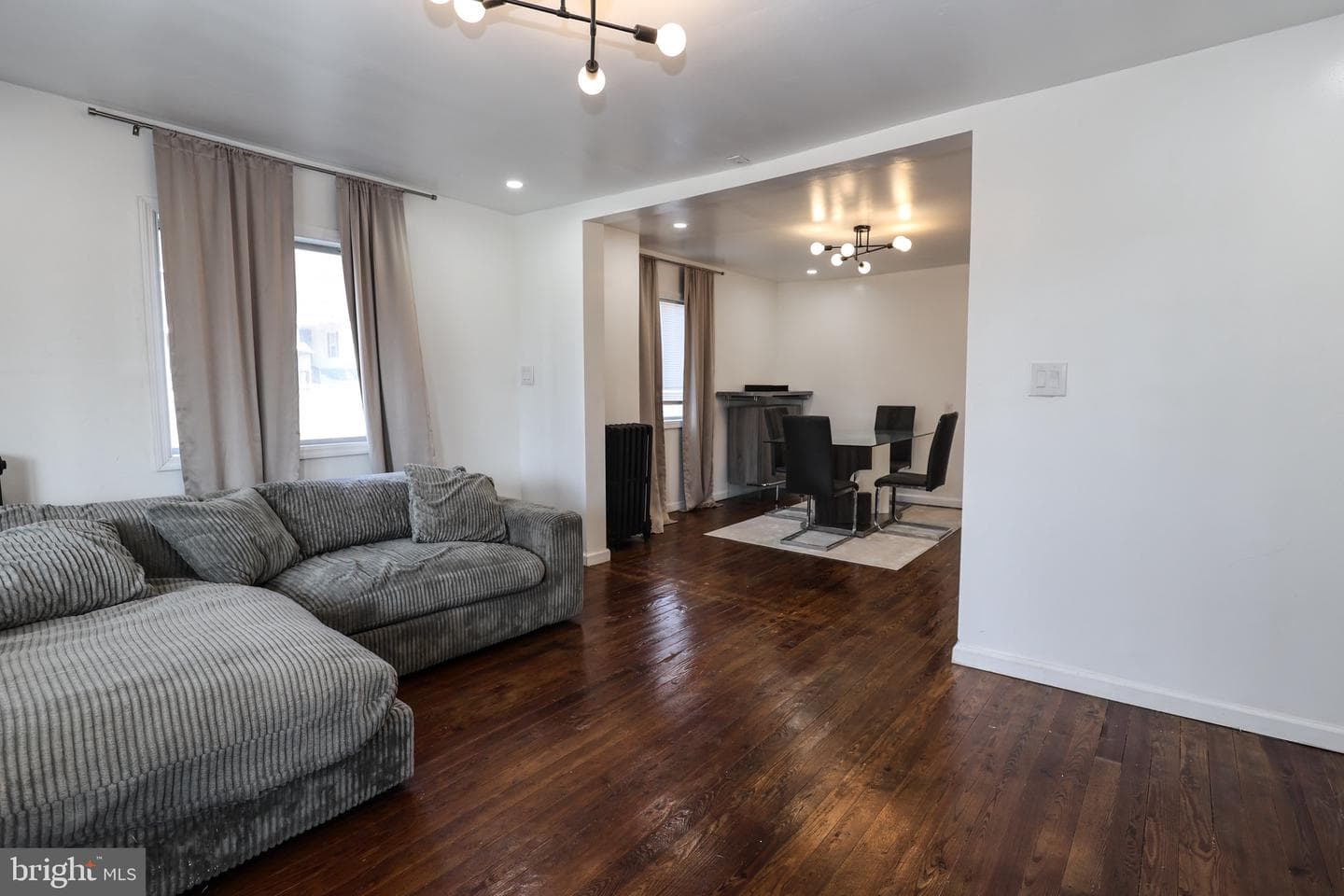 402 Catherine Street photo 4