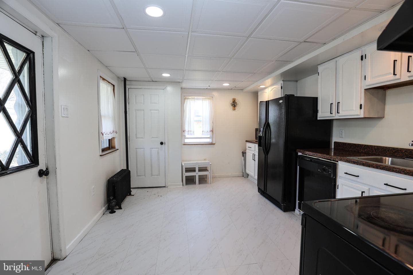402 Catherine Street photo 9
