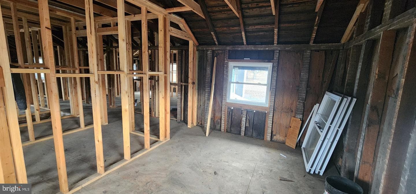 2014 W Center Street photo 25