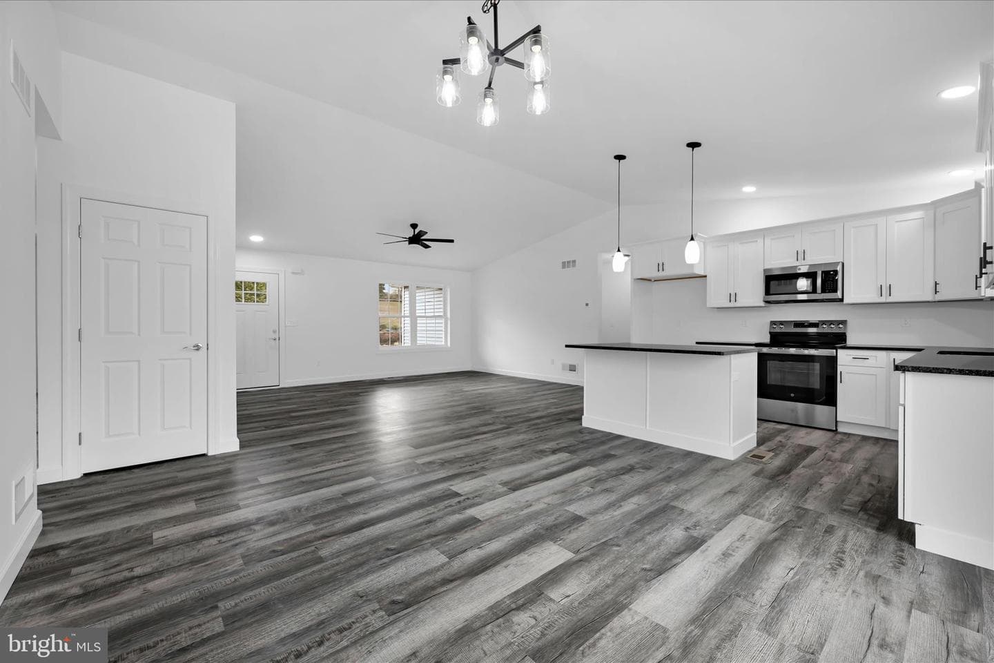 1013 Indian Drive photo 11