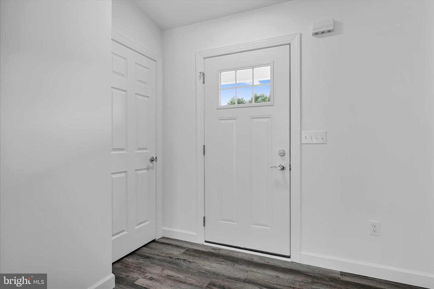 1013 Indian Drive photo 7