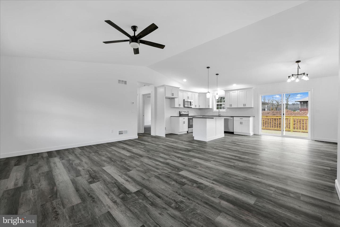 1013 Indian Drive photo 8