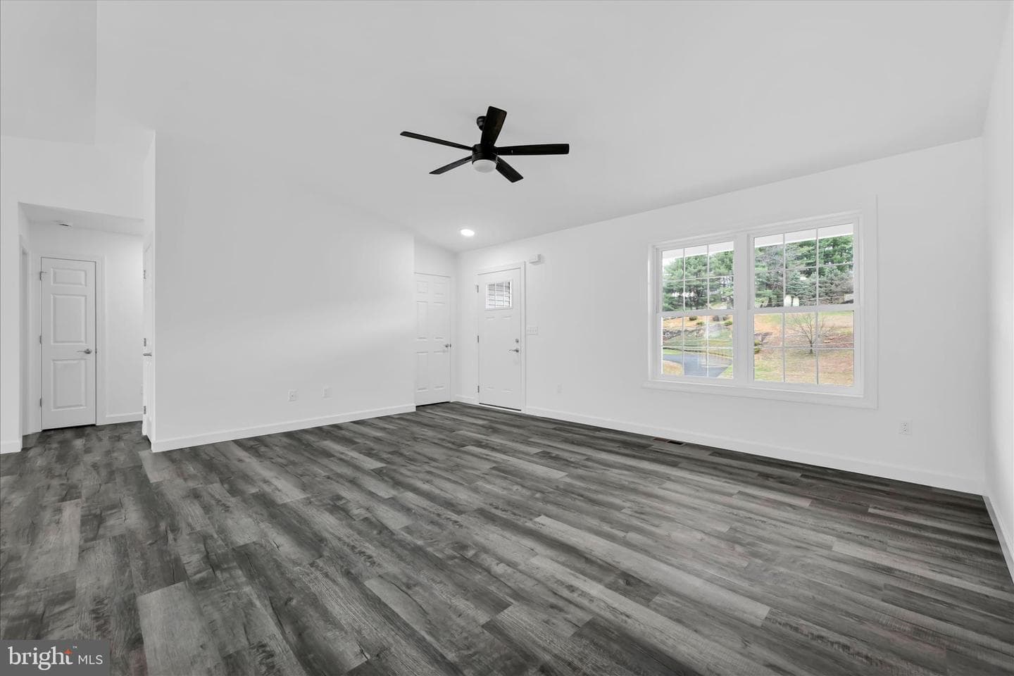 1013 Indian Drive photo 9
