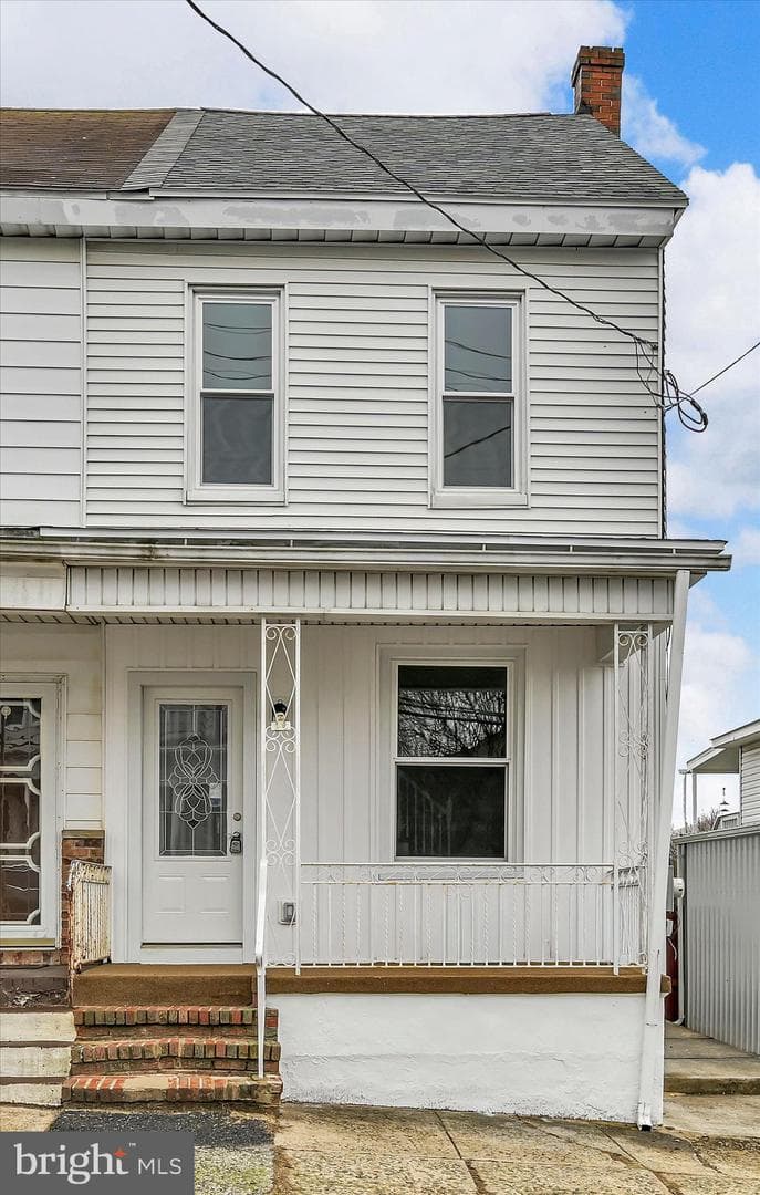120 E Chestnut Street photo 4