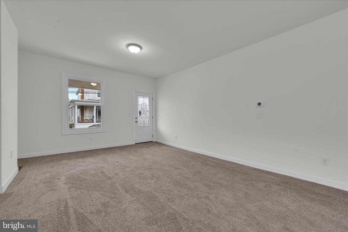 120 E Chestnut Street photo 8