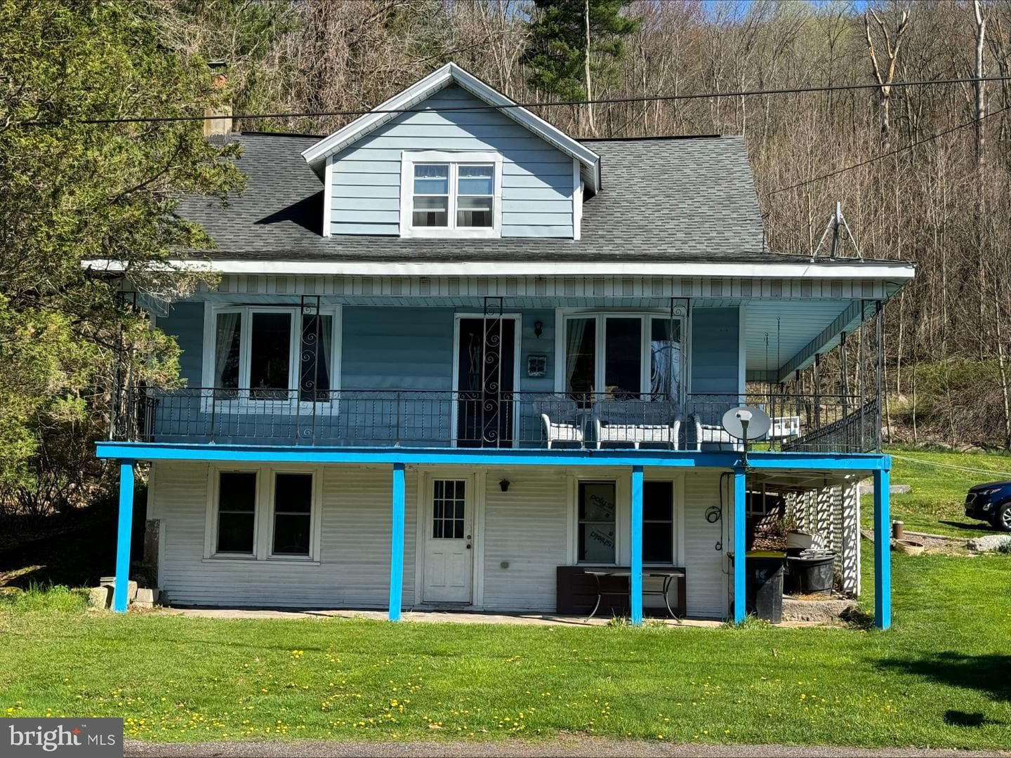 690 High Road photo 3