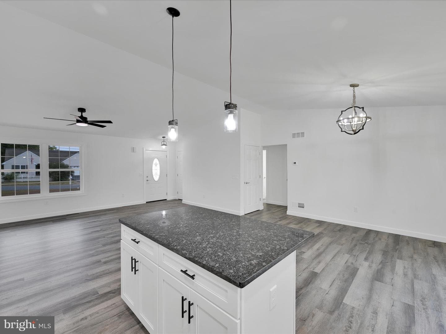 1591 Stag Drive photo 12