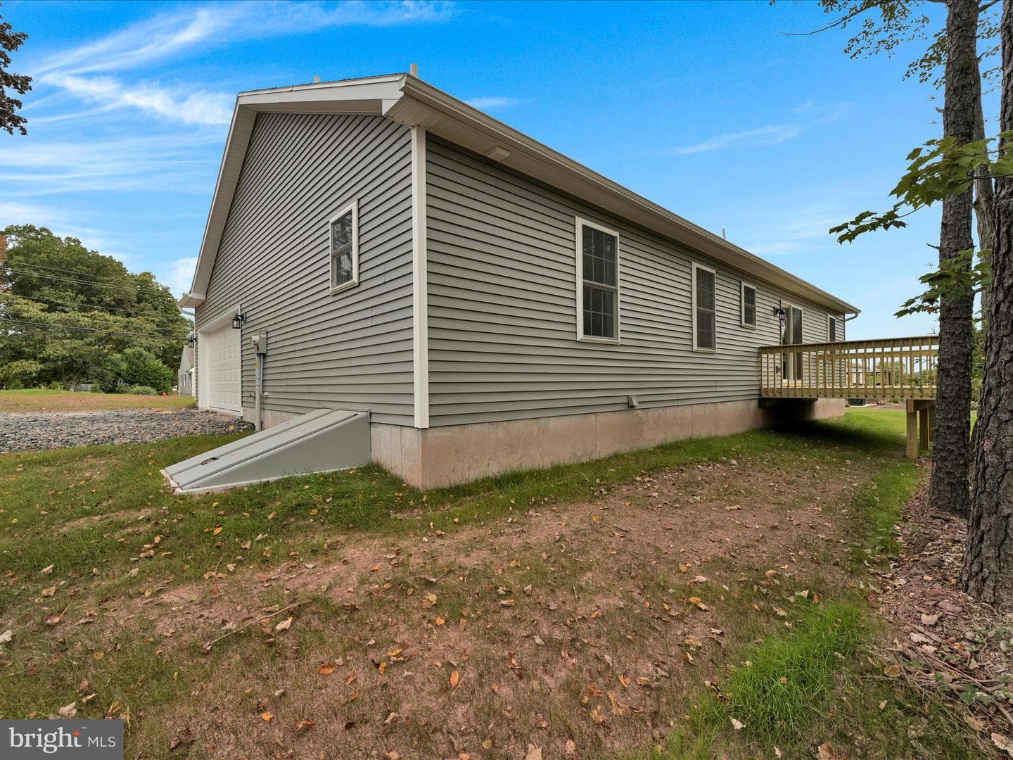 1591 Stag Drive photo 26