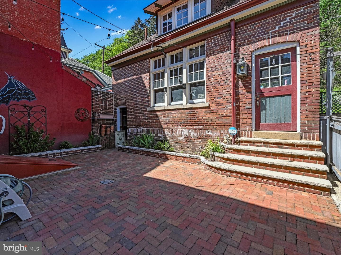 431 Centre Street photo 45