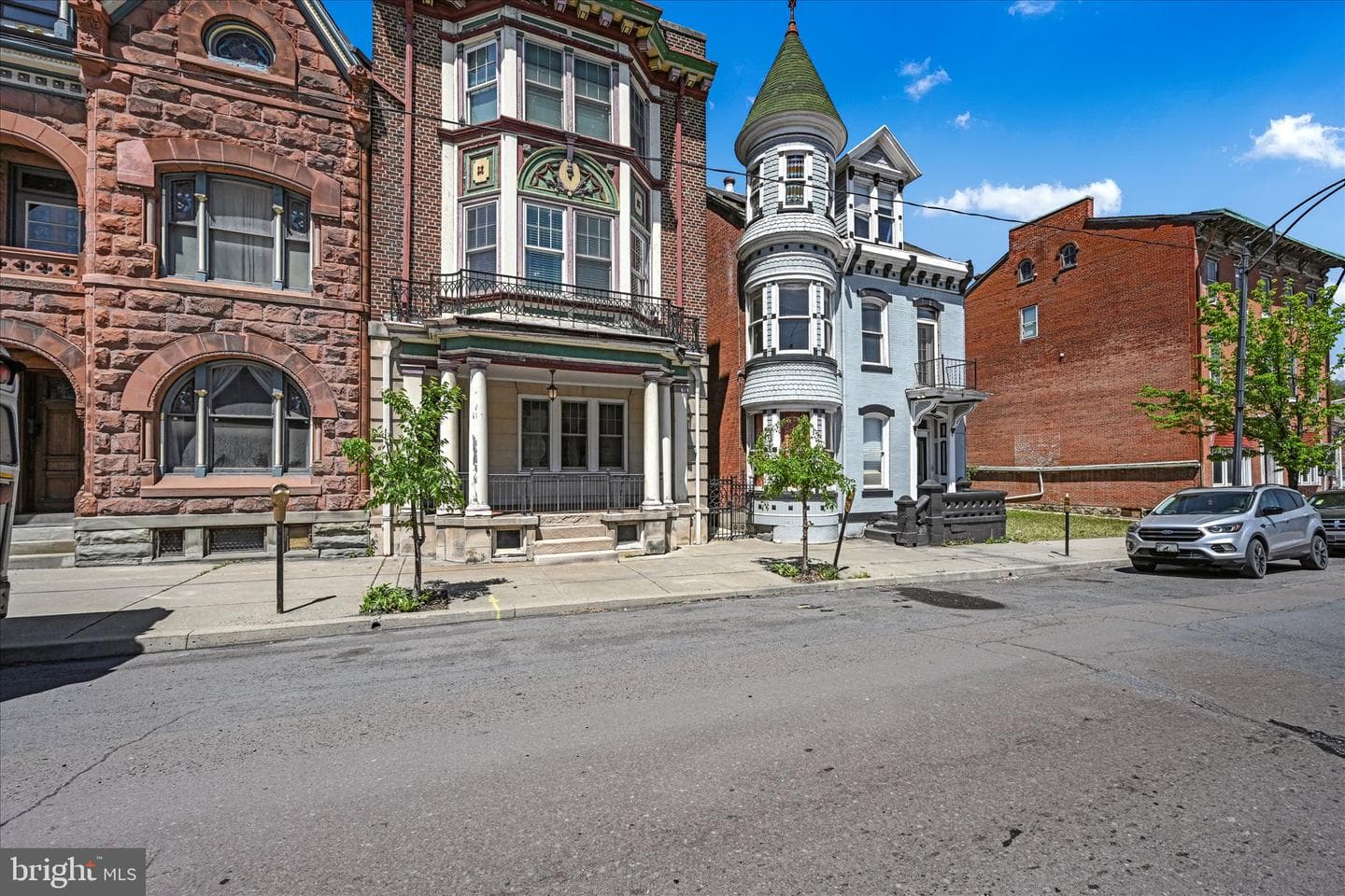 431 Centre Street photo 55