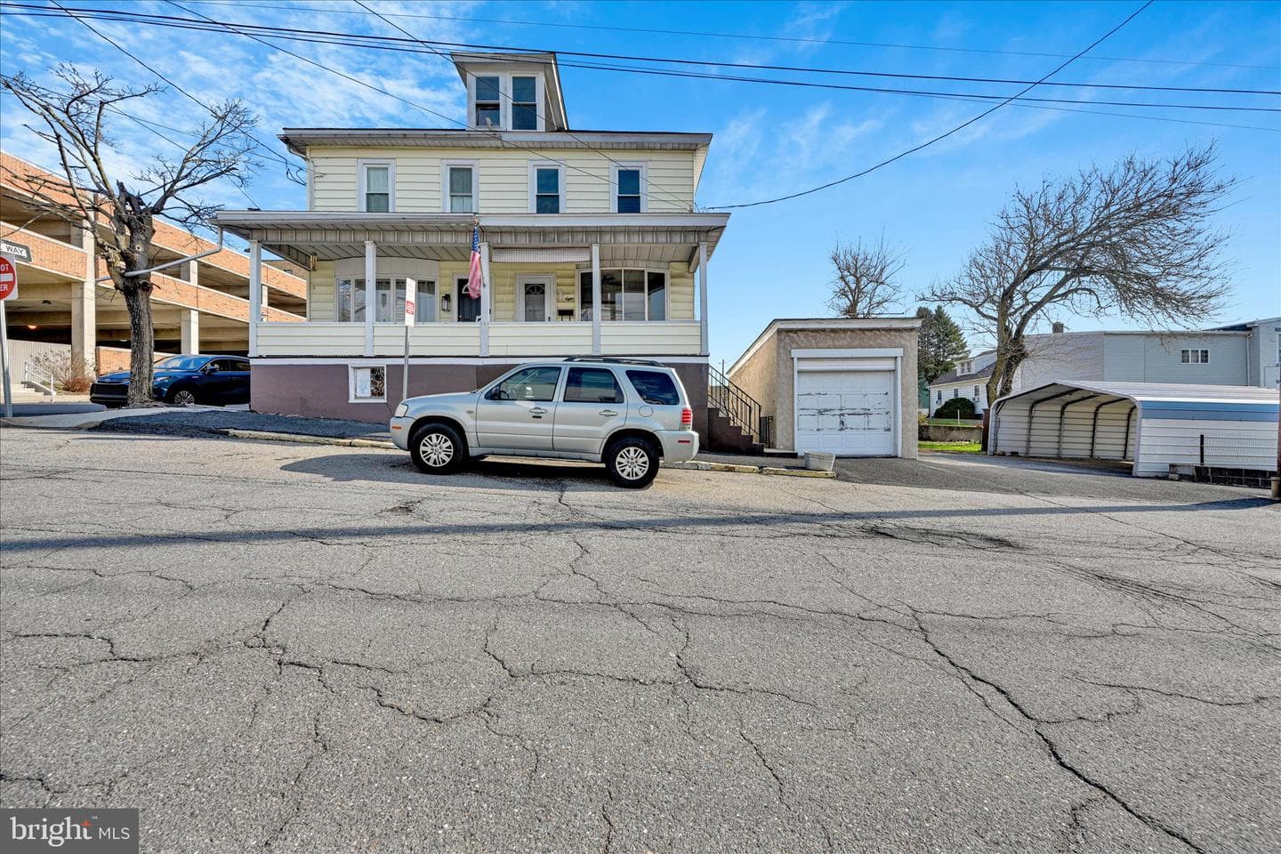 8 N Wolfe Street photo 3