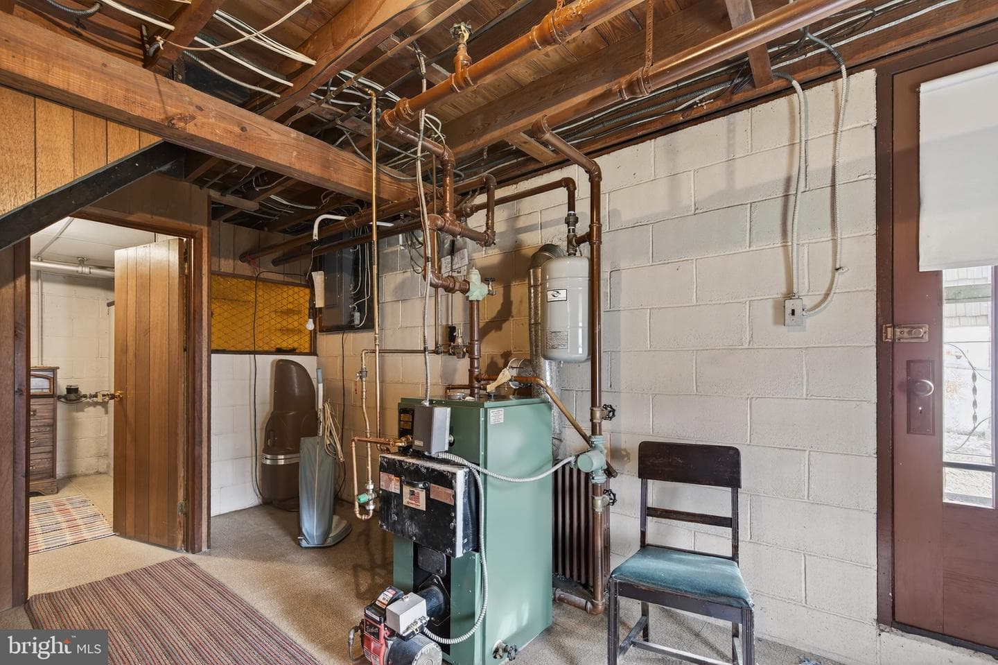230 W Howard Avenue photo 47
