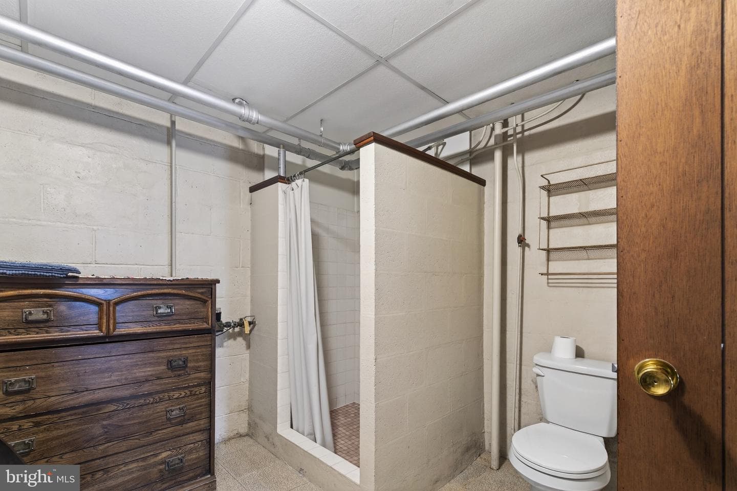 230 W Howard Avenue photo 48