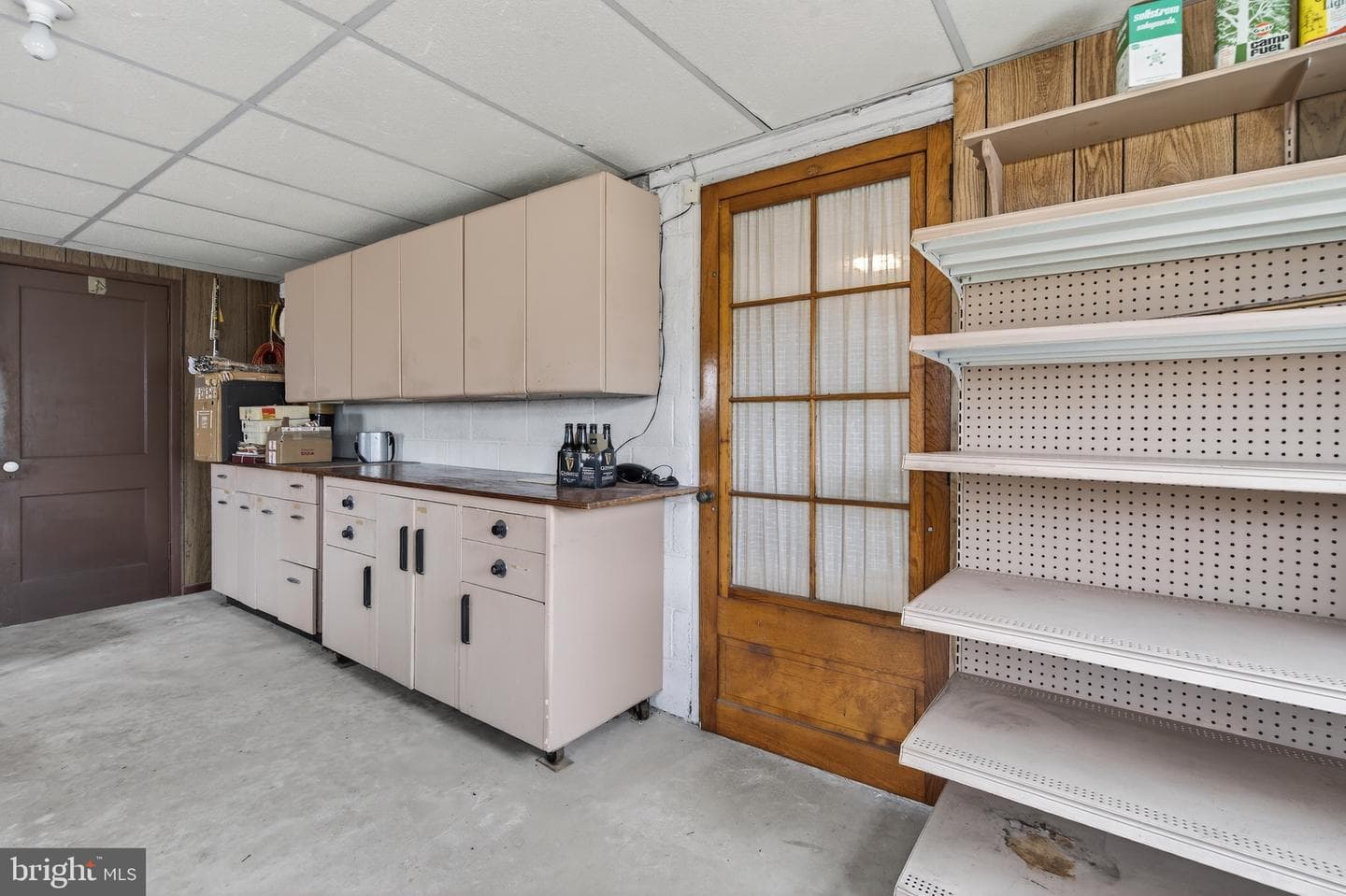 230 W Howard Avenue photo 50