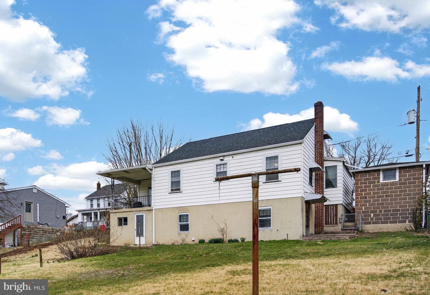 230 W Howard Avenue photo 54