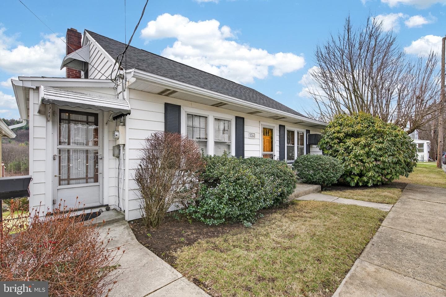 230 W Howard Avenue photo 60