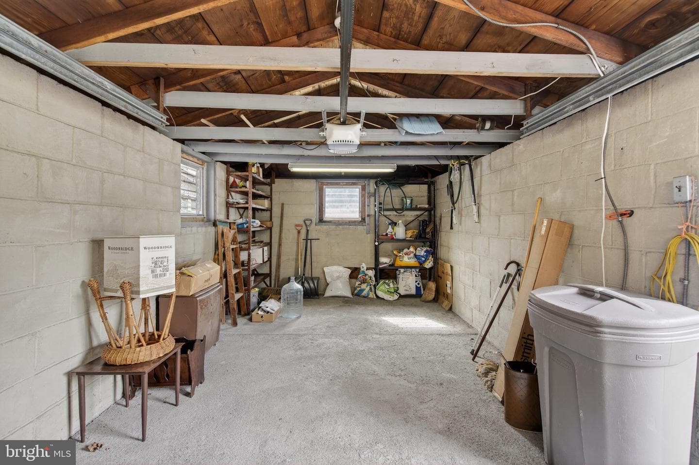 230 W Howard Avenue photo 62