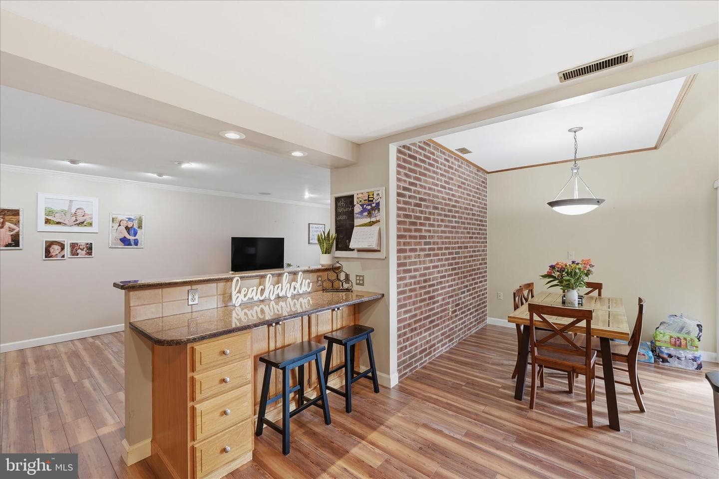1001 Village Road photo 11