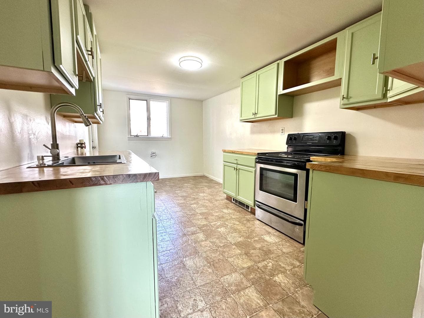 16 Spruce Street photo 15