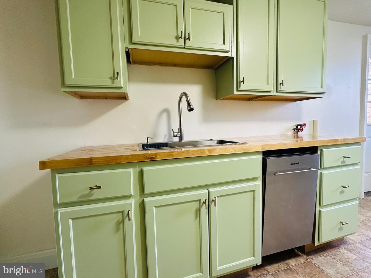 16 Spruce Street photo 16