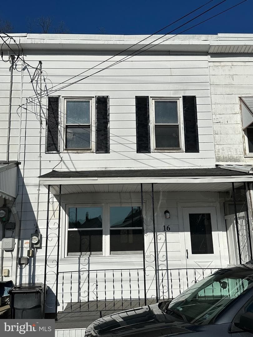 16 Spruce Street photo 3