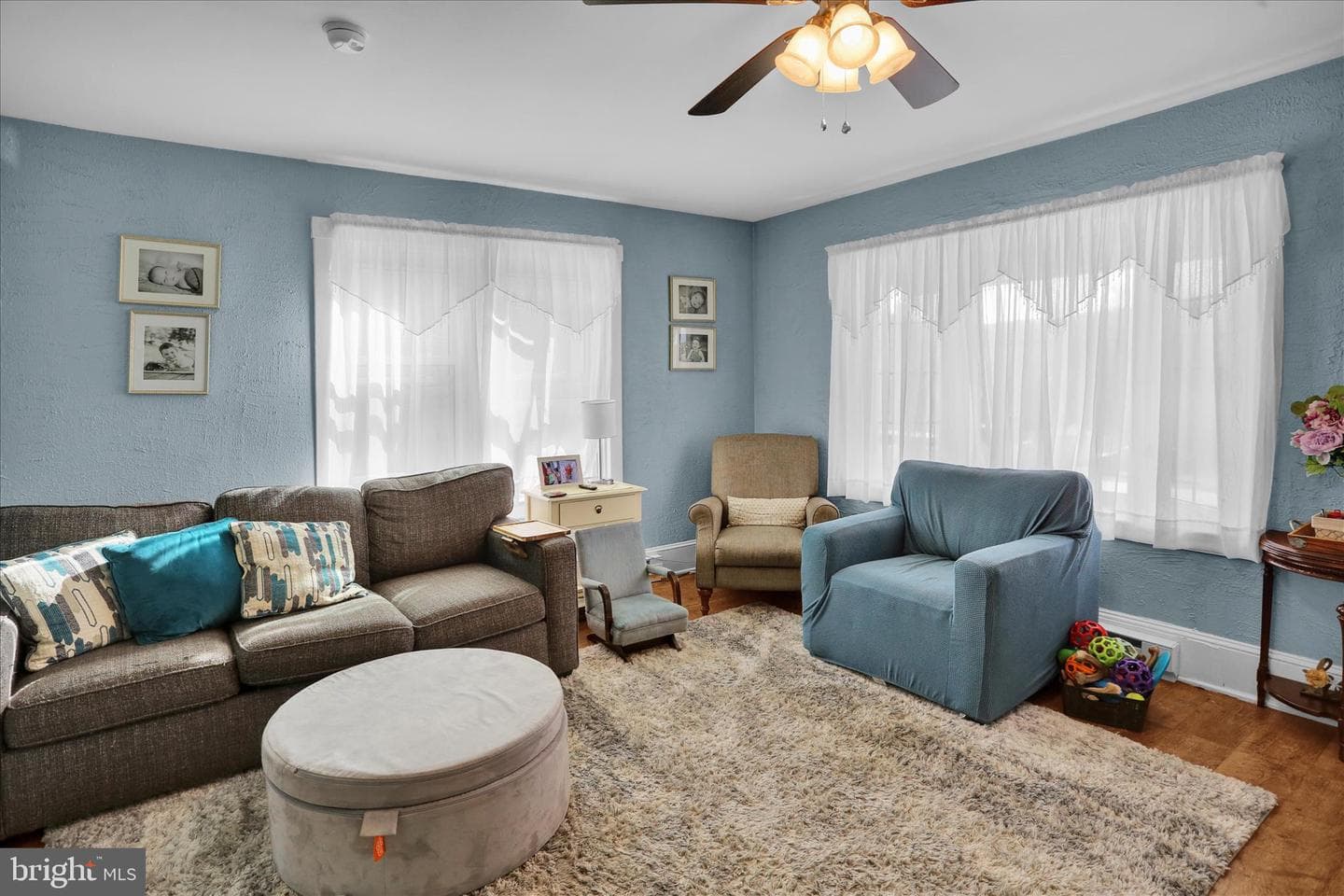 1506 Mount Hope Avenue photo 11