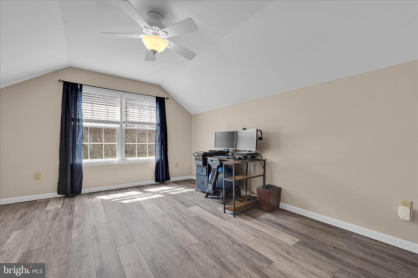 111 Holly Road photo 35