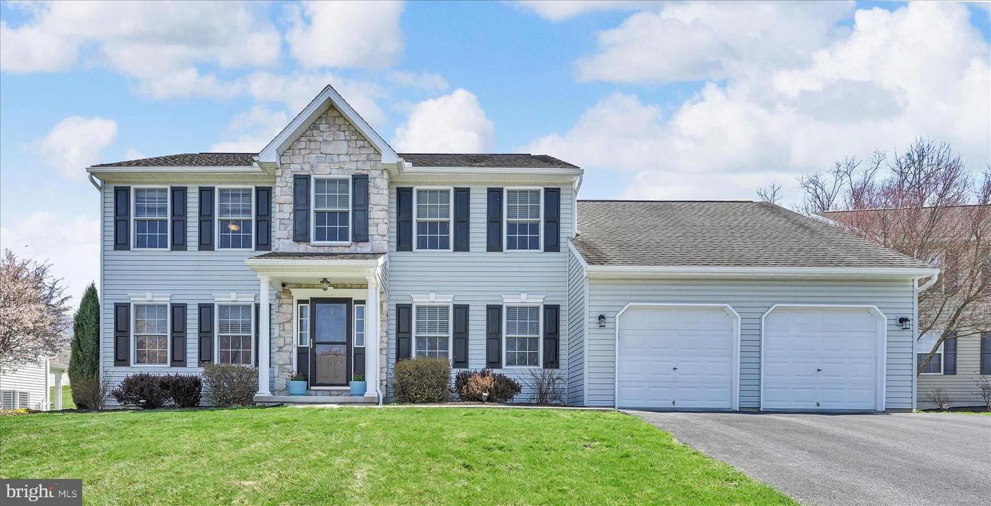 111 Holly Road photo 5