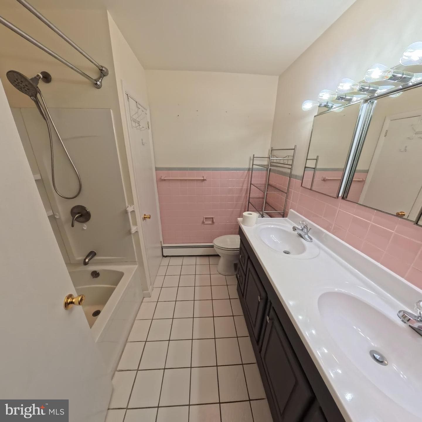 2057 Mahantongo Street photo 9