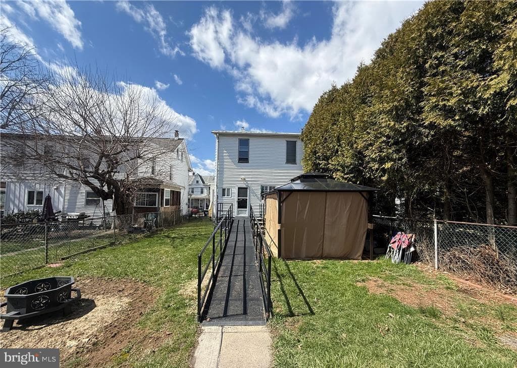 233 S Liberty Street photo 5
