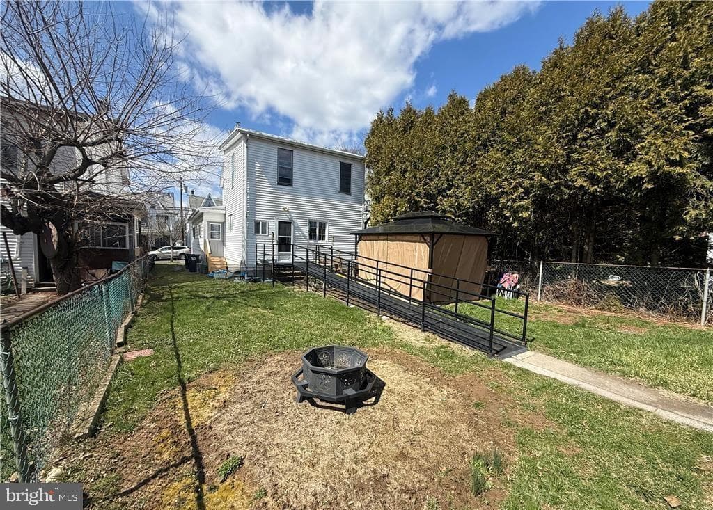 233 S Liberty Street photo 6