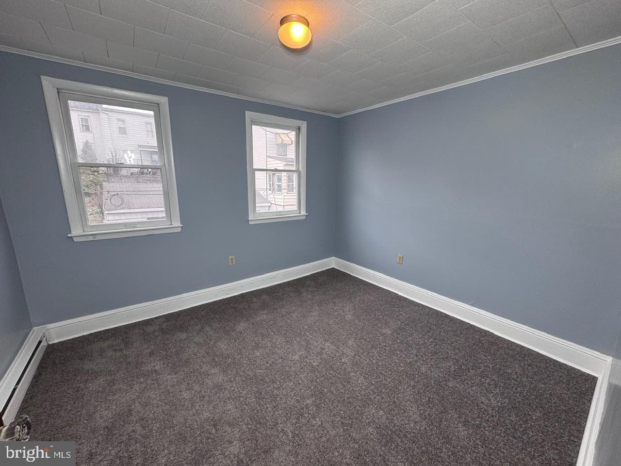 325 New Castle Street photo 13