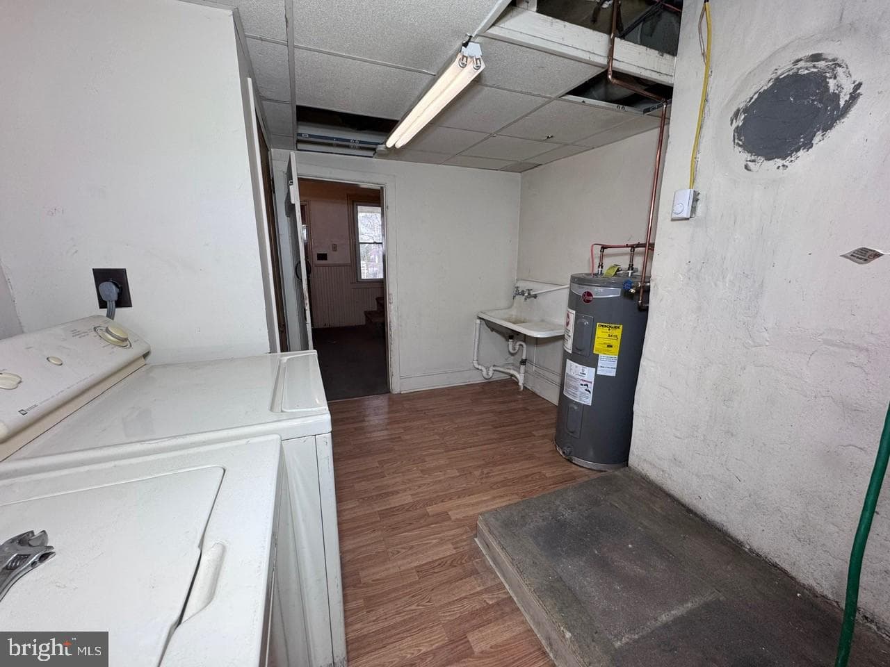 325 New Castle Street photo 16