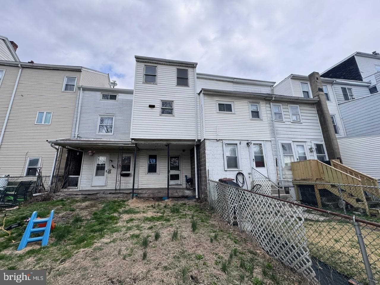 325 New Castle Street photo 21