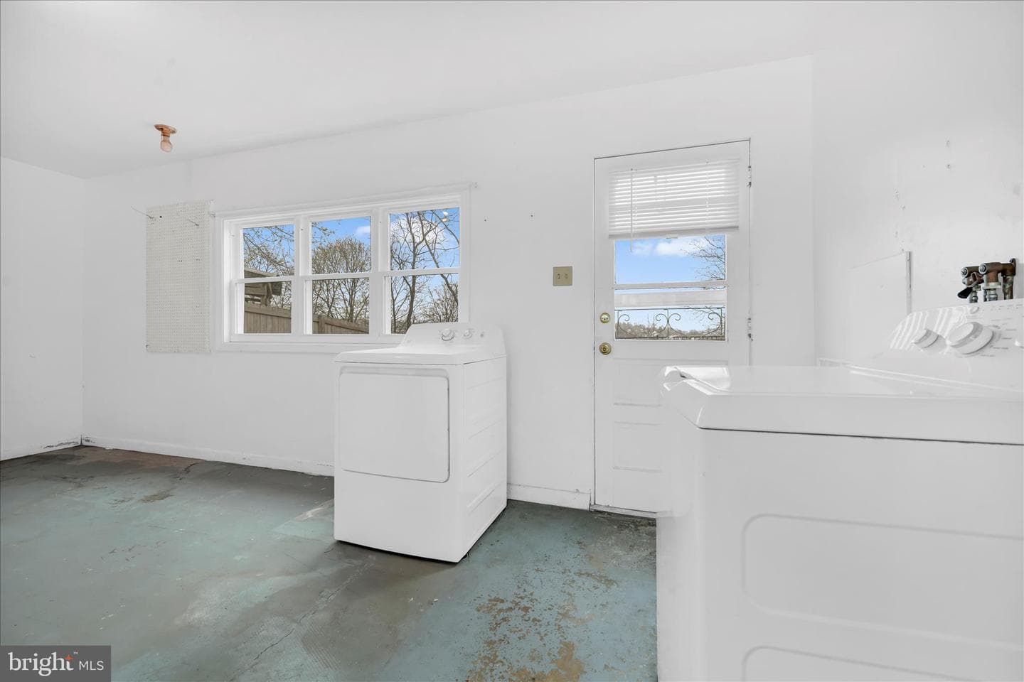 100 Hickory Street photo 27