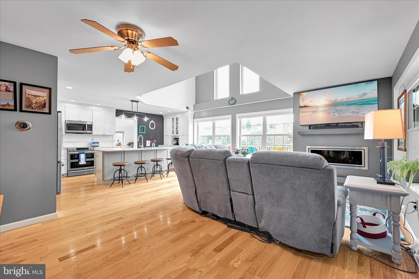 464 Wynonah Drive photo 12