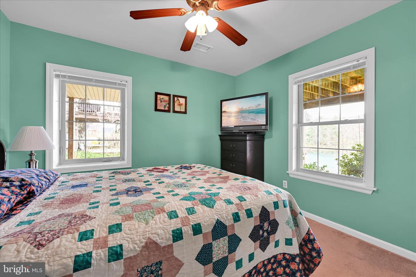 464 Wynonah Drive photo 32