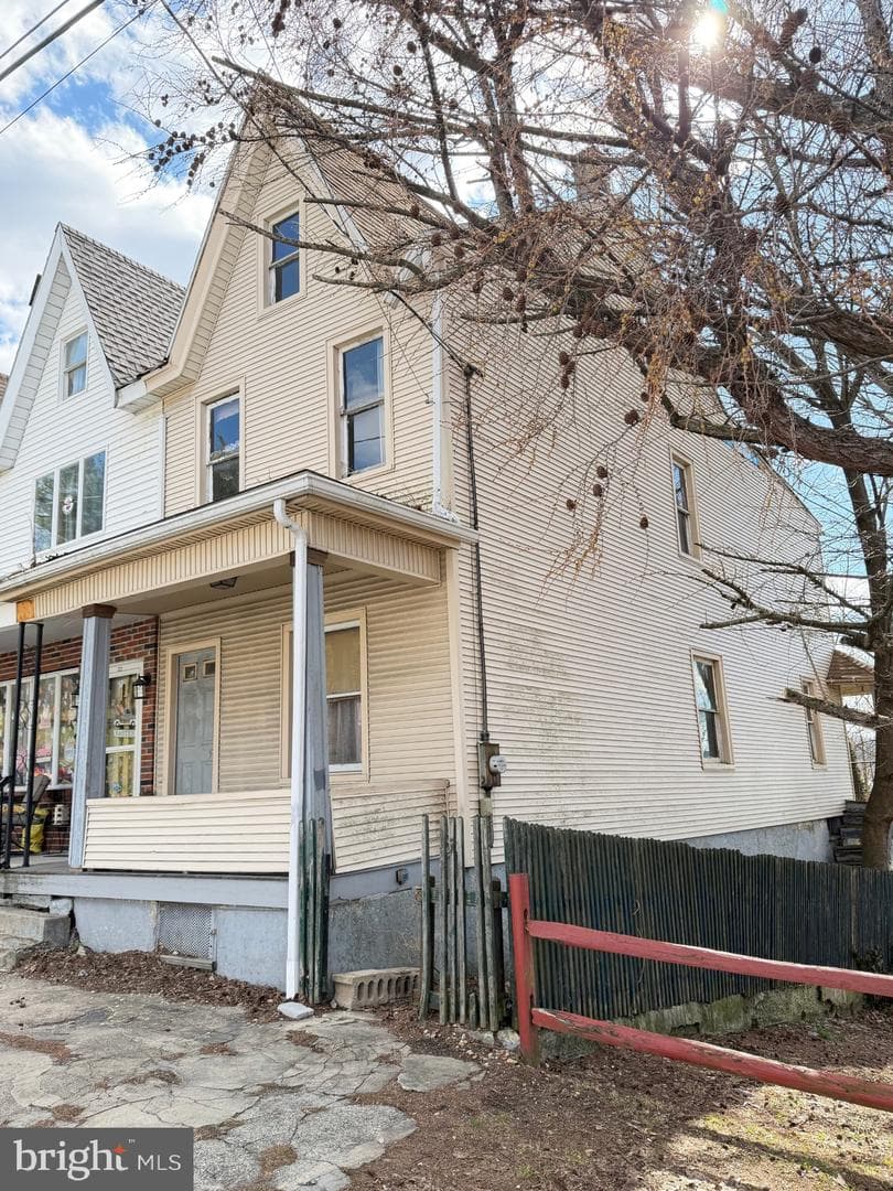 270 3rd Street