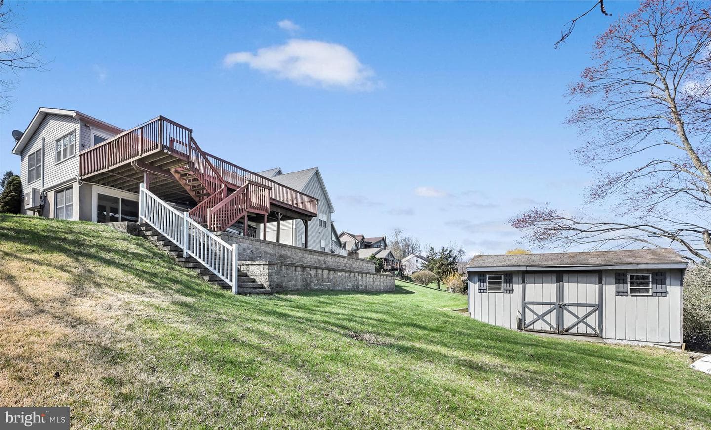 457 Wynonah Drive photo 6
