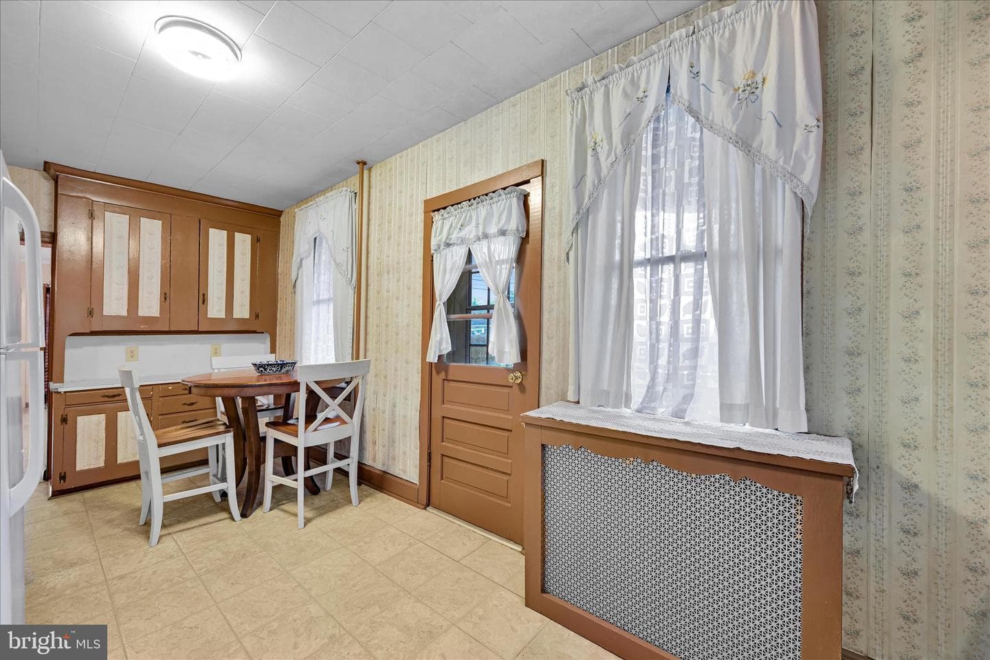 41 N Tulpehocken Street photo 11