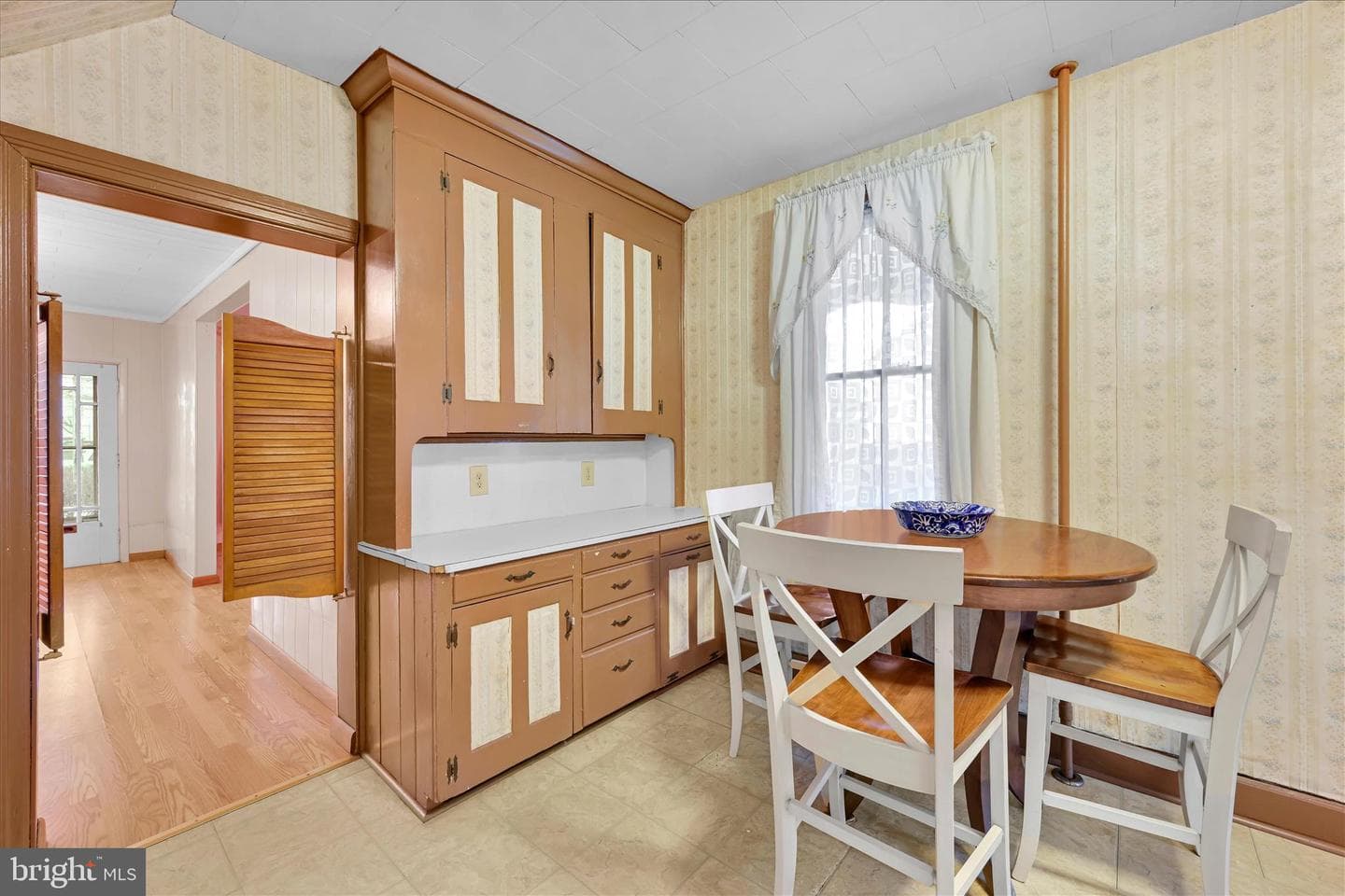 41 N Tulpehocken Street photo 12