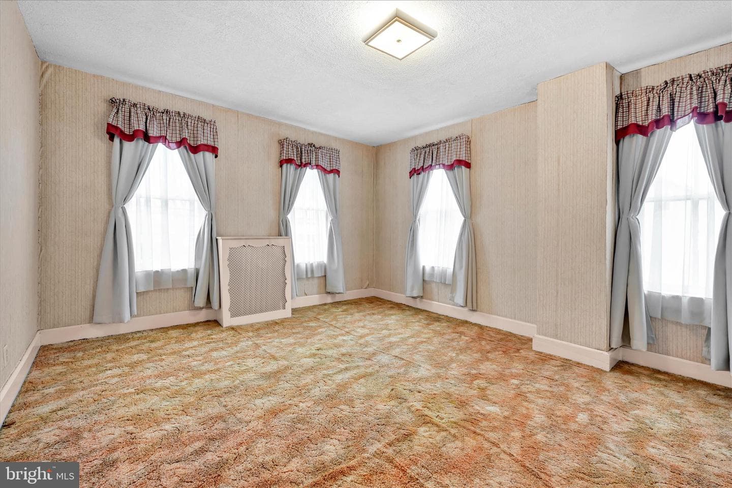 41 N Tulpehocken Street photo 18