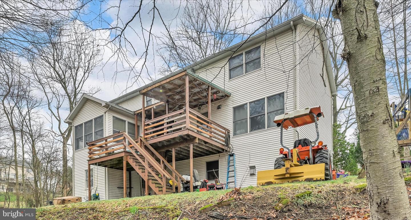 826 Pinewood Drive photo 38