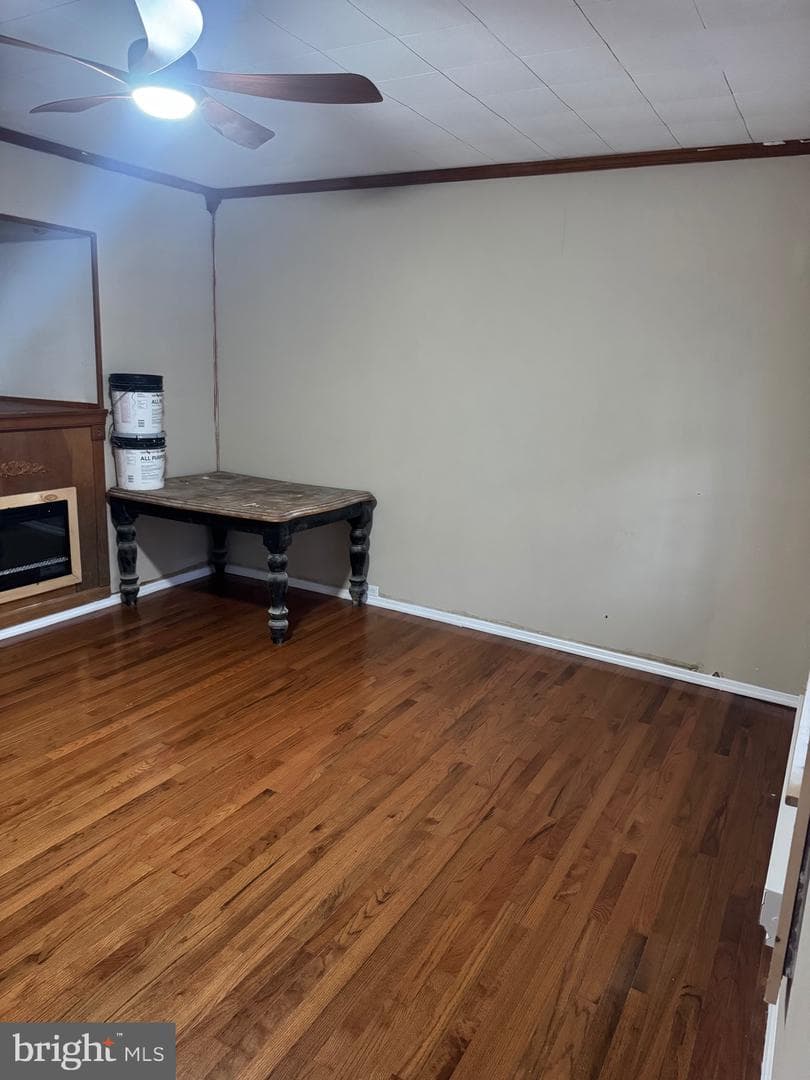 204 E B Street photo 3