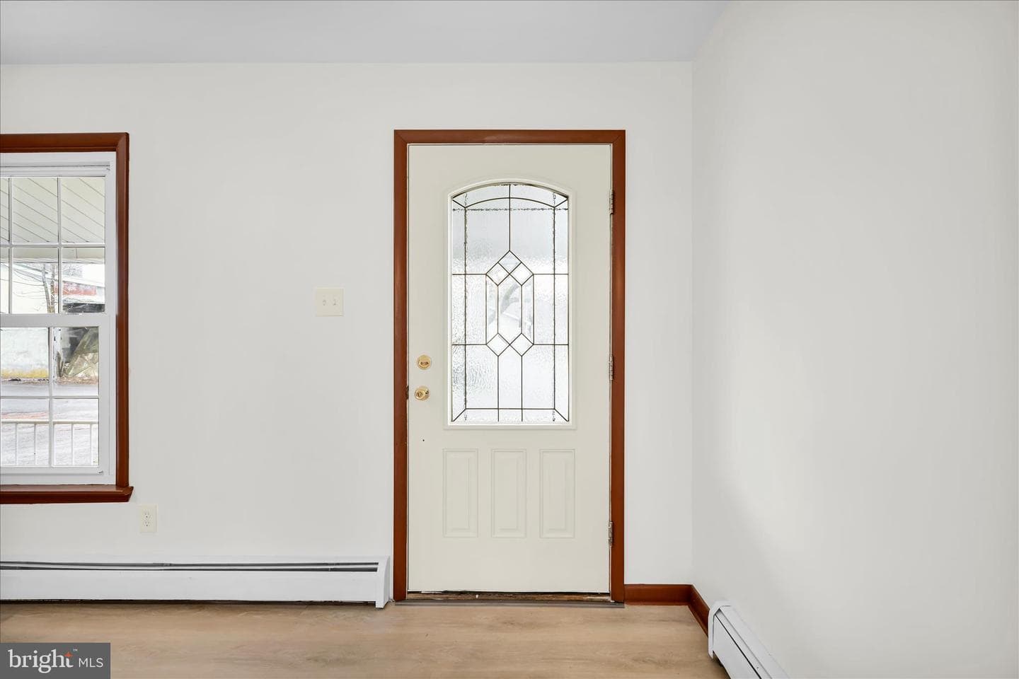 555 S Garfield Avenue photo 5