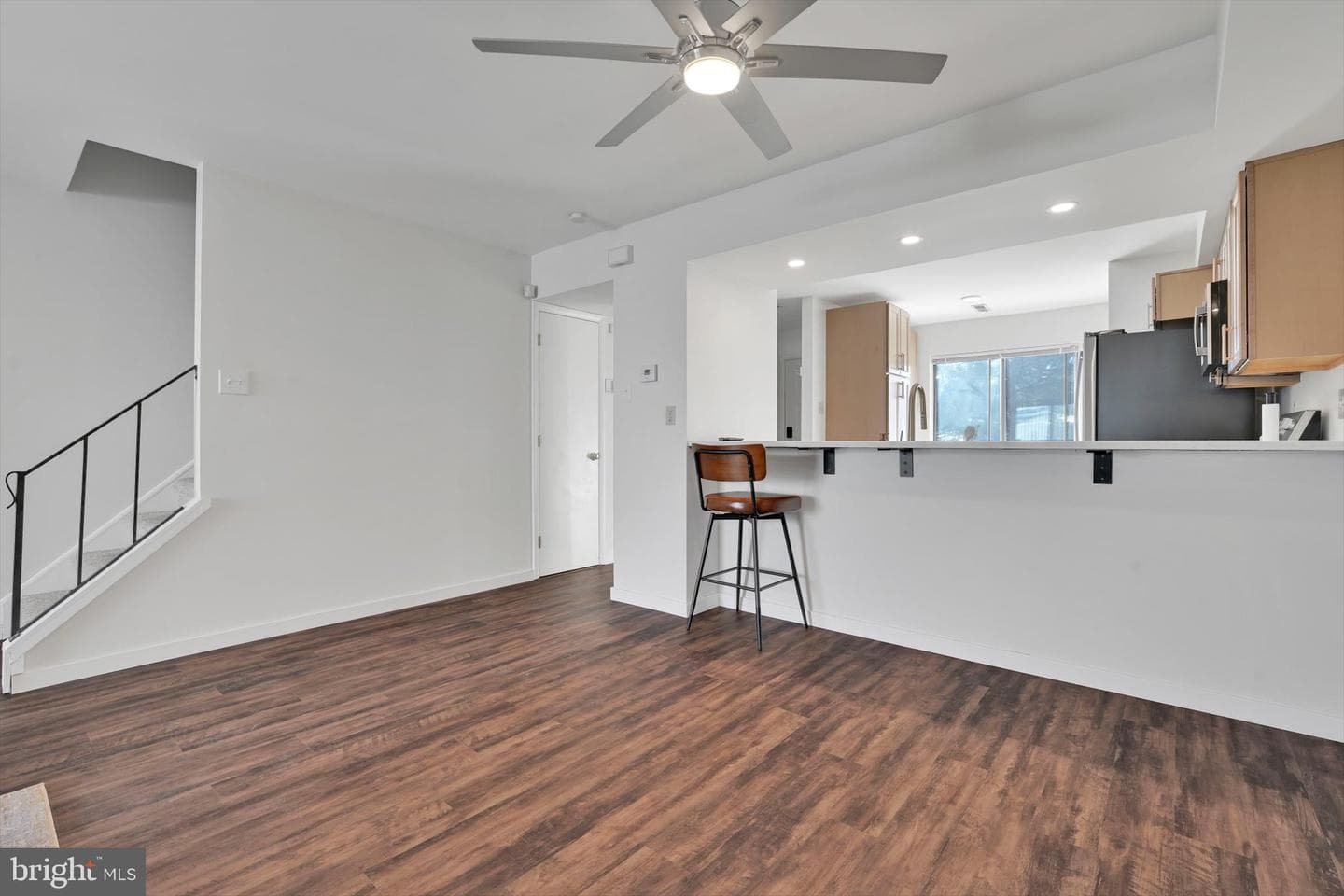 2604 Village Road photo 11