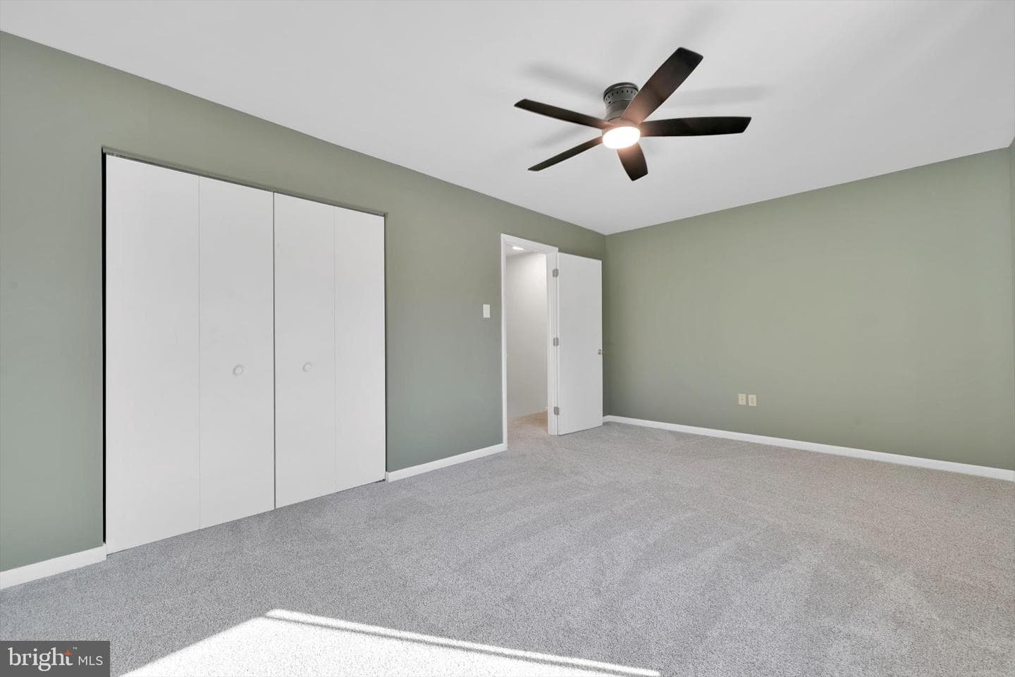 2604 Village Road photo 20