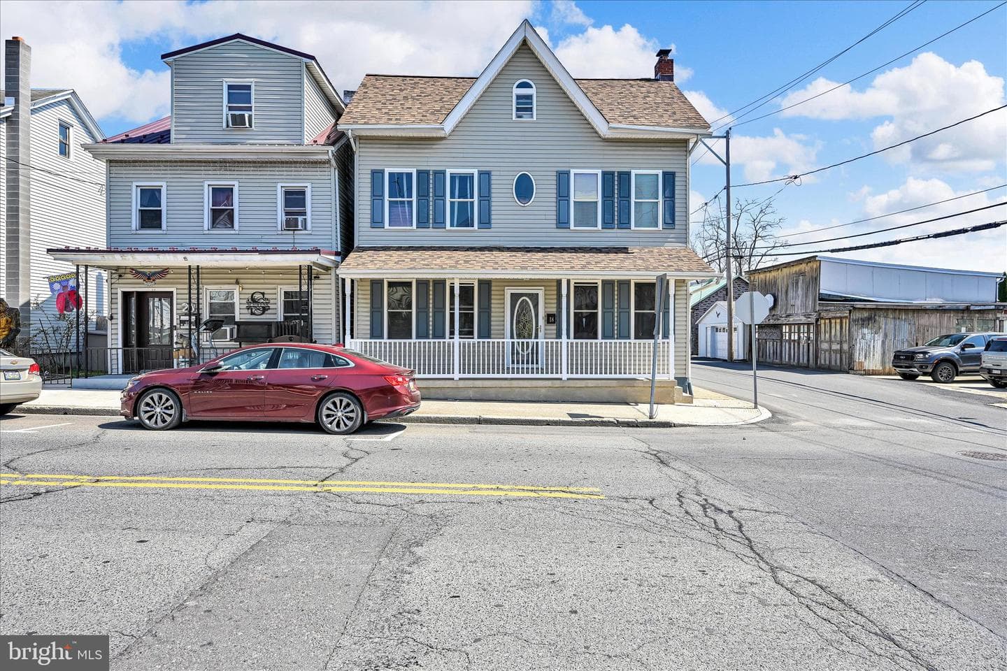 18 N Berne Street photo 4