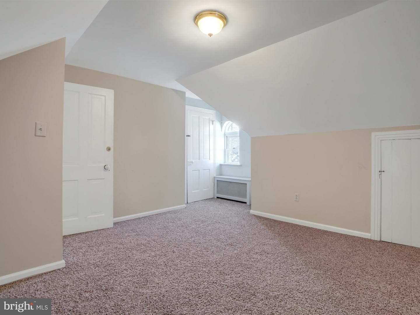 18 N Berne Street photo 47